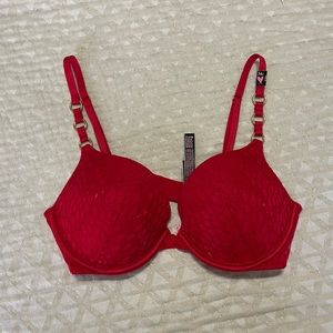 NWT Victoria’s Secret push up 34c